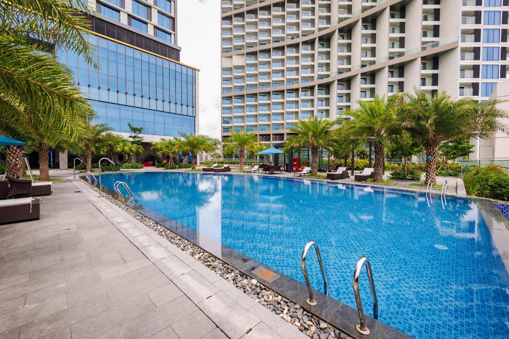 Muong Thanh Luxury Ha Long Centre II Екстер'єр фото