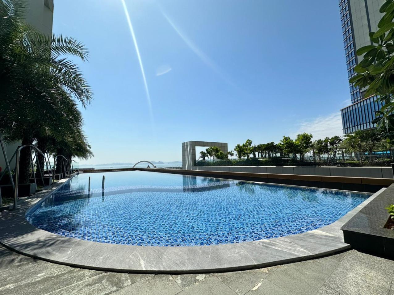 Muong Thanh Luxury Ha Long Centre II Екстер'єр фото