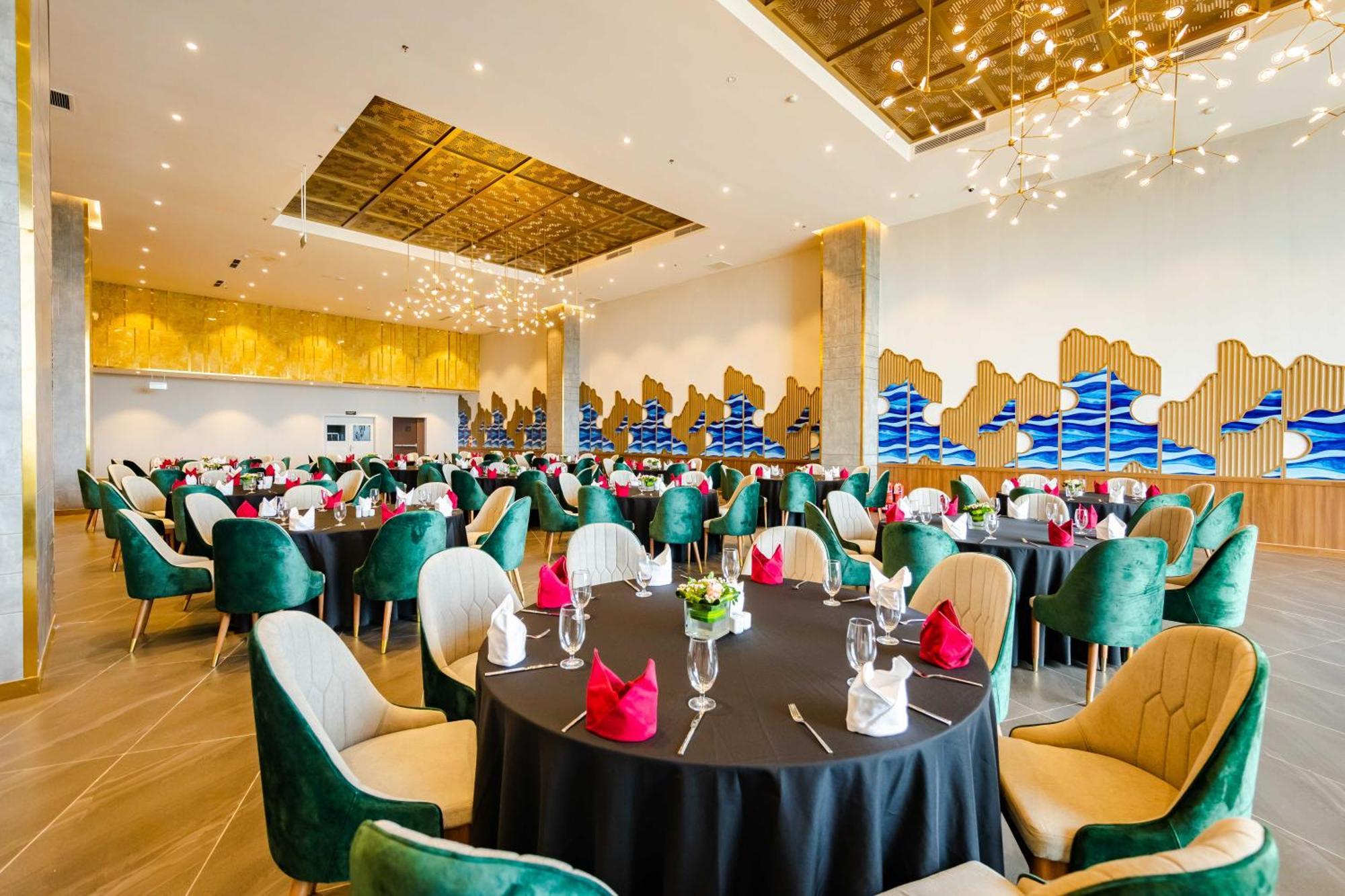 Muong Thanh Luxury Ha Long Centre II Екстер'єр фото